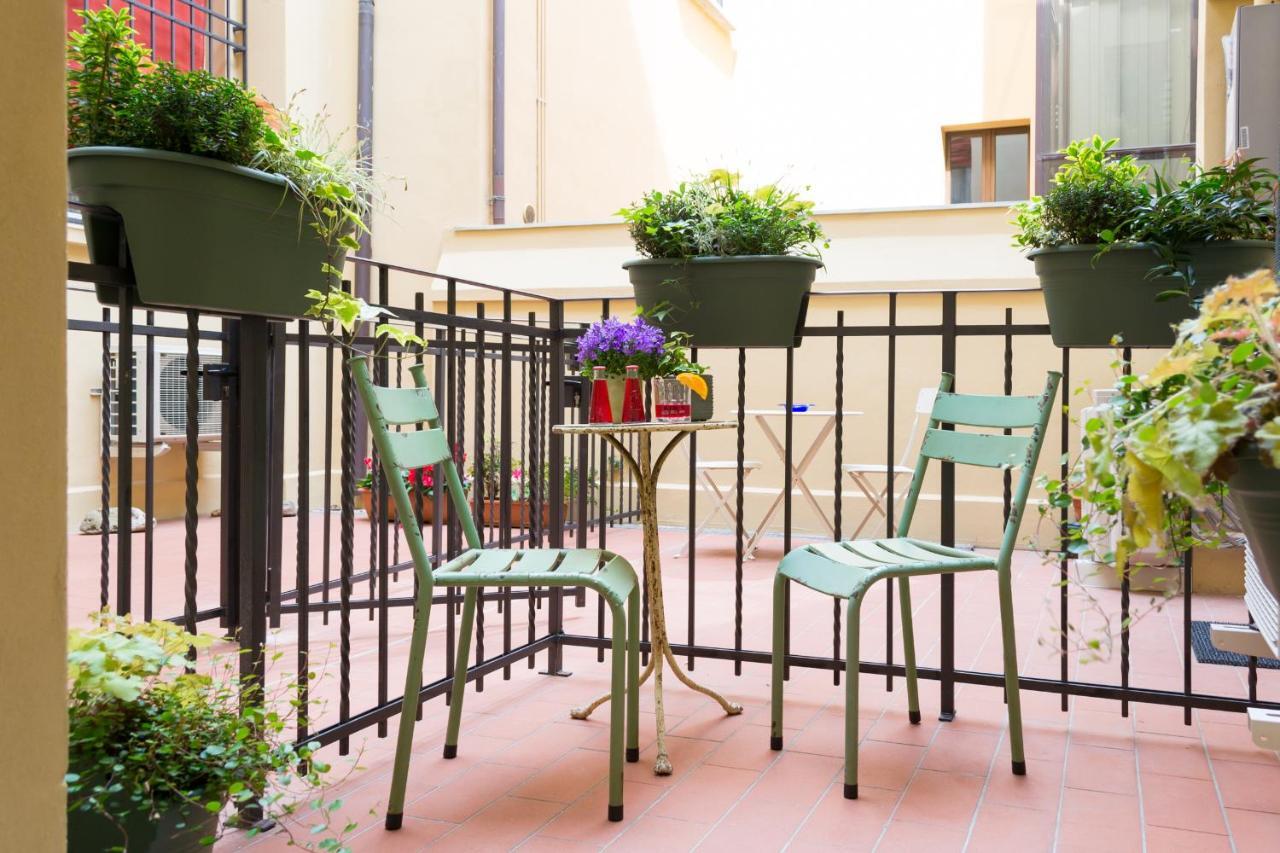 Sphera Bologna, Design Suite Under The Two Towers Exterior photo